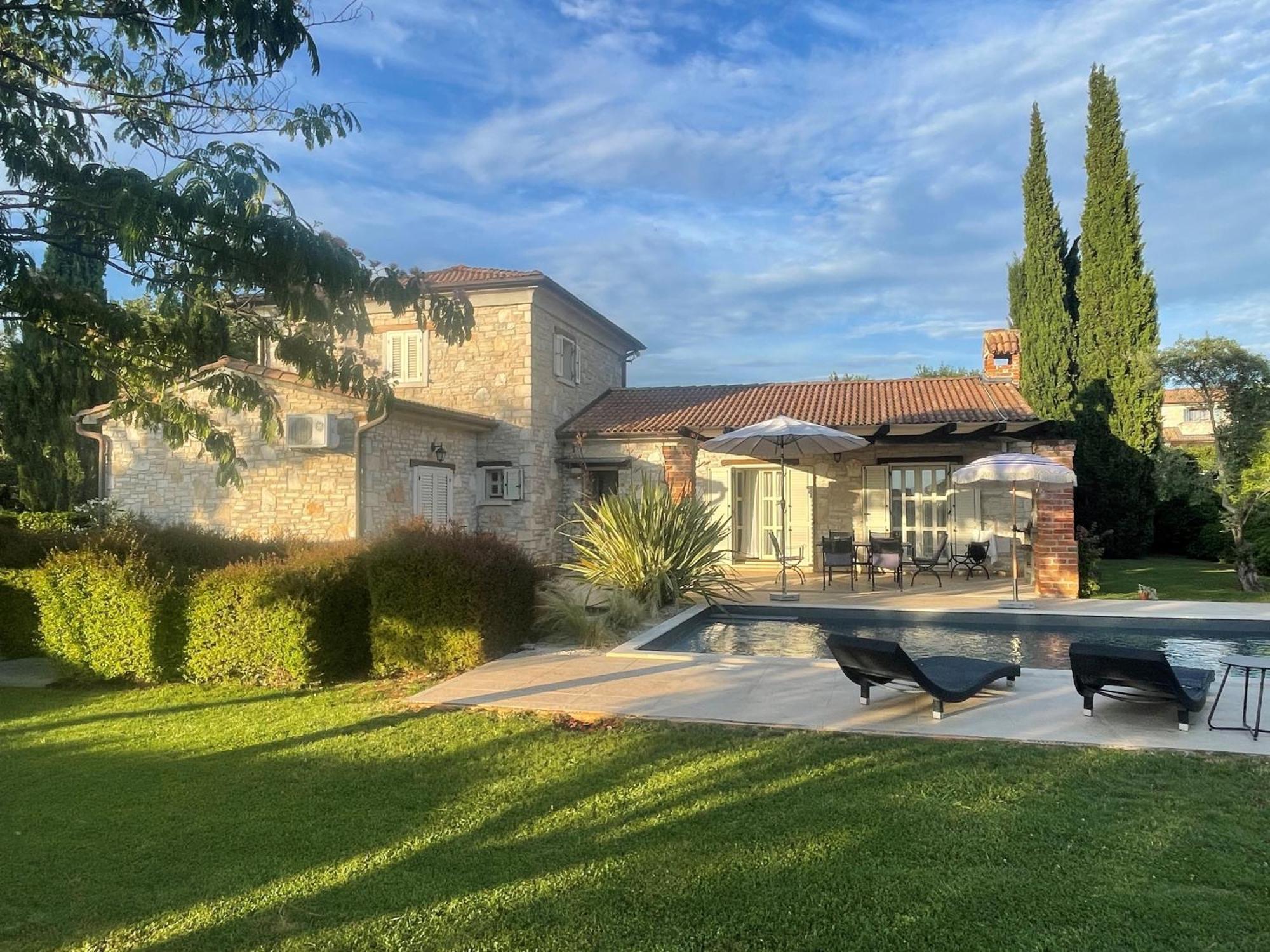 Villa Melissa - Istrisches Steinhaus Mit Pool In Guter Lage Sveti Lovrec Pazenaticki Exterior foto